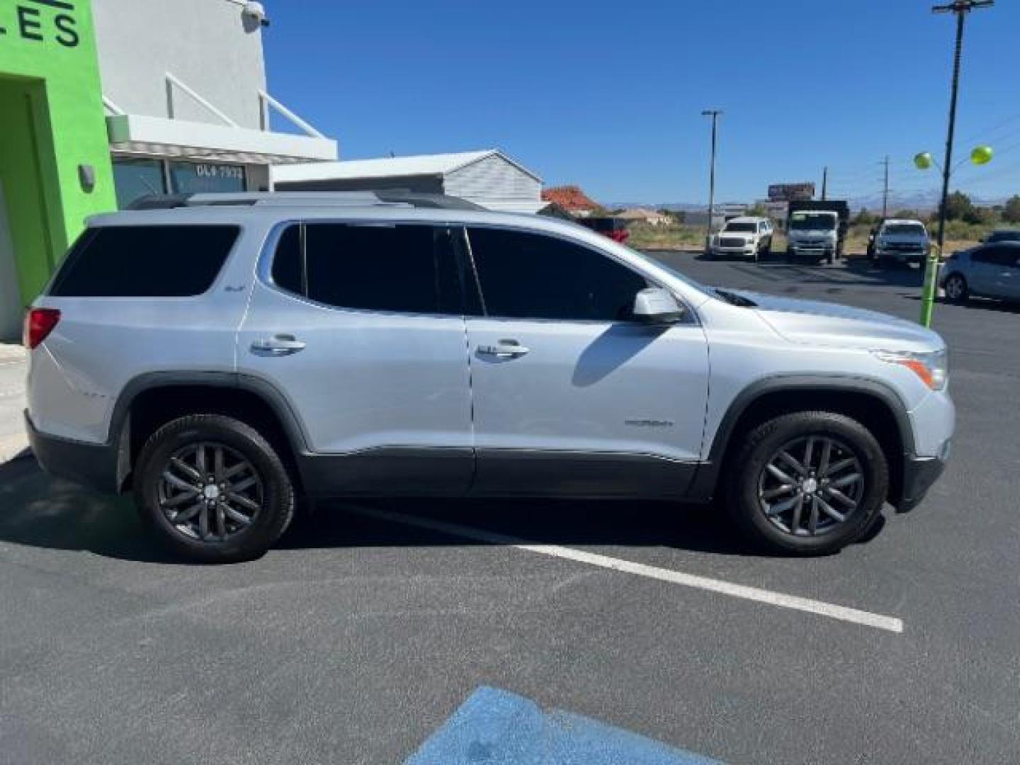 2017 Sparkling Silver Metallic /Jet Black GMC Acadia SLT-1 (1GKKNMLS0HZ) with an 2.5L I-4 gasoline direct injection engine, Automatic transmission, located at 1865 East Red Hills Pkwy, St. George, 84770, (435) 628-0023, 37.120850, -113.543640 - We specialize in helping ALL people get the best financing available. No matter your credit score, good, bad or none we can get you an amazing rate. Had a bankruptcy, divorce, or repossessions? We give you the green light to get your credit back on the road. Low down and affordable payments that fit - Photo#7
