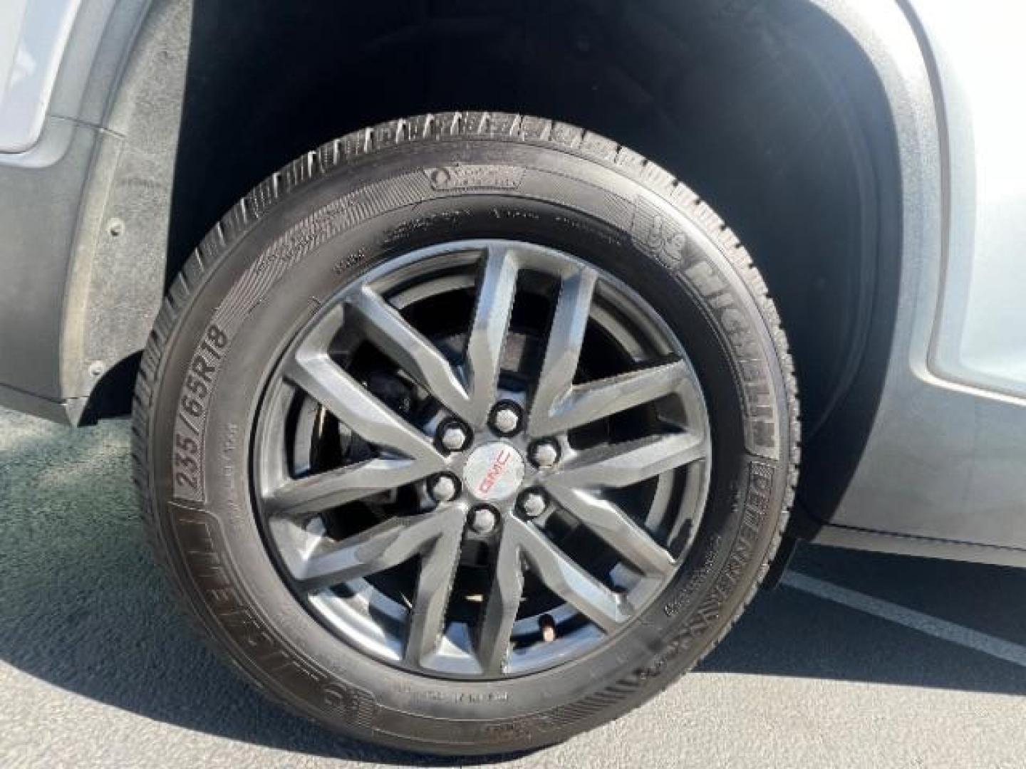 2017 Sparkling Silver Metallic /Jet Black GMC Acadia SLT-1 (1GKKNMLS0HZ) with an 2.5L I-4 gasoline direct injection engine, Automatic transmission, located at 1865 East Red Hills Pkwy, St. George, 84770, (435) 628-0023, 37.120850, -113.543640 - We specialize in helping ALL people get the best financing available. No matter your credit score, good, bad or none we can get you an amazing rate. Had a bankruptcy, divorce, or repossessions? We give you the green light to get your credit back on the road. Low down and affordable payments that fit - Photo#9