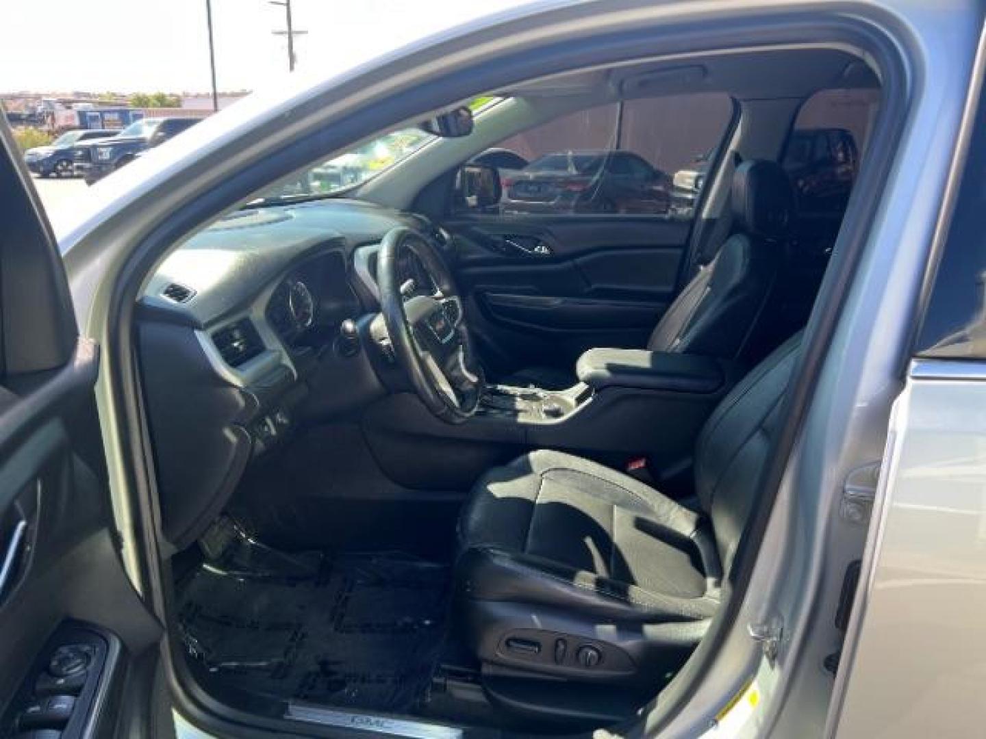 2017 Sparkling Silver Metallic /Jet Black GMC Acadia SLT-1 (1GKKNMLS0HZ) with an 2.5L I-4 gasoline direct injection engine, Automatic transmission, located at 1865 East Red Hills Pkwy, St. George, 84770, (435) 628-0023, 37.120850, -113.543640 - We specialize in helping ALL people get the best financing available. No matter your credit score, good, bad or none we can get you an amazing rate. Had a bankruptcy, divorce, or repossessions? We give you the green light to get your credit back on the road. Low down and affordable payments that fit - Photo#14