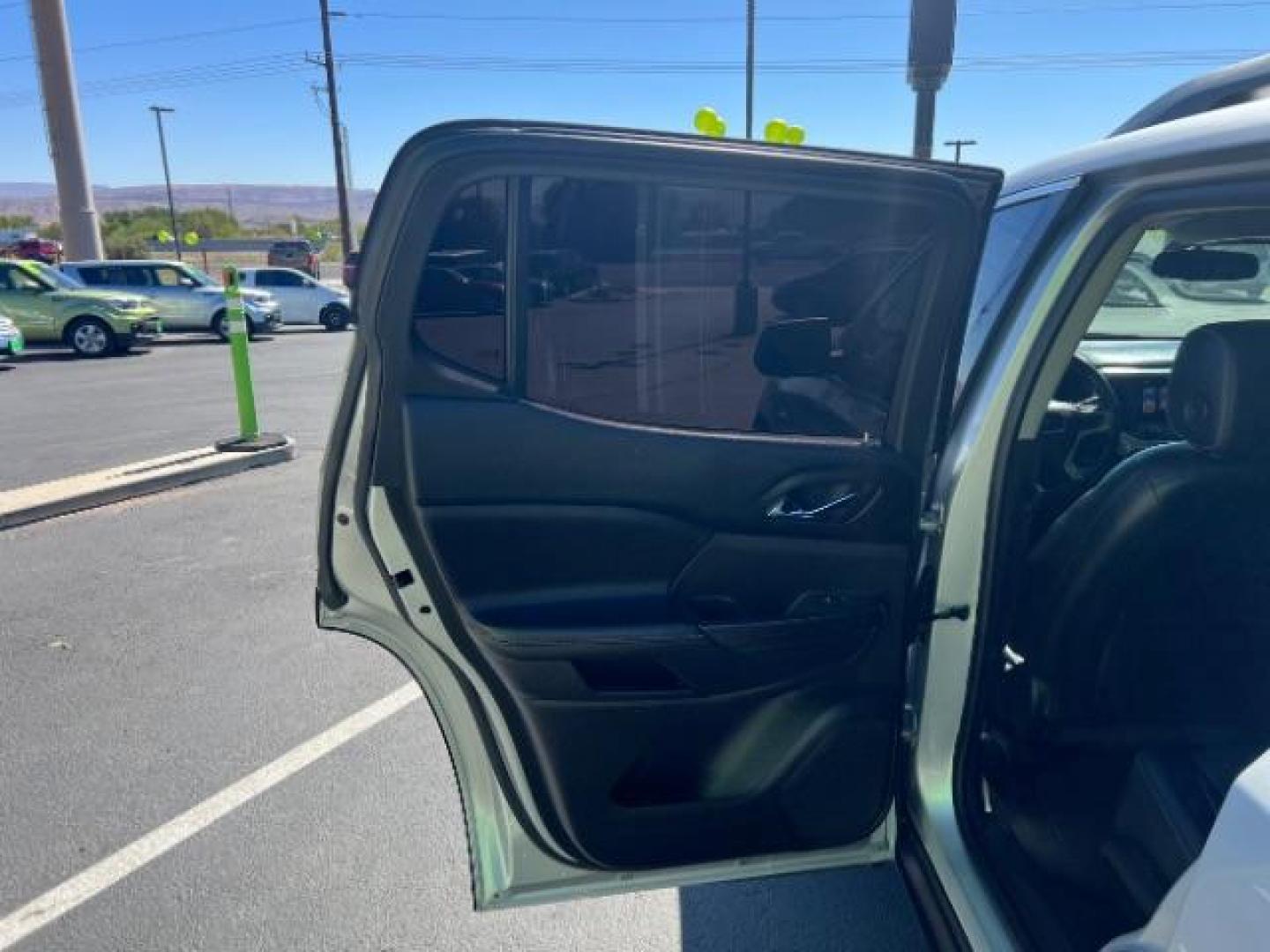 2017 Sparkling Silver Metallic /Jet Black GMC Acadia SLT-1 (1GKKNMLS0HZ) with an 2.5L I-4 gasoline direct injection engine, Automatic transmission, located at 1865 East Red Hills Pkwy, St. George, 84770, (435) 628-0023, 37.120850, -113.543640 - We specialize in helping ALL people get the best financing available. No matter your credit score, good, bad or none we can get you an amazing rate. Had a bankruptcy, divorce, or repossessions? We give you the green light to get your credit back on the road. Low down and affordable payments that fit - Photo#20