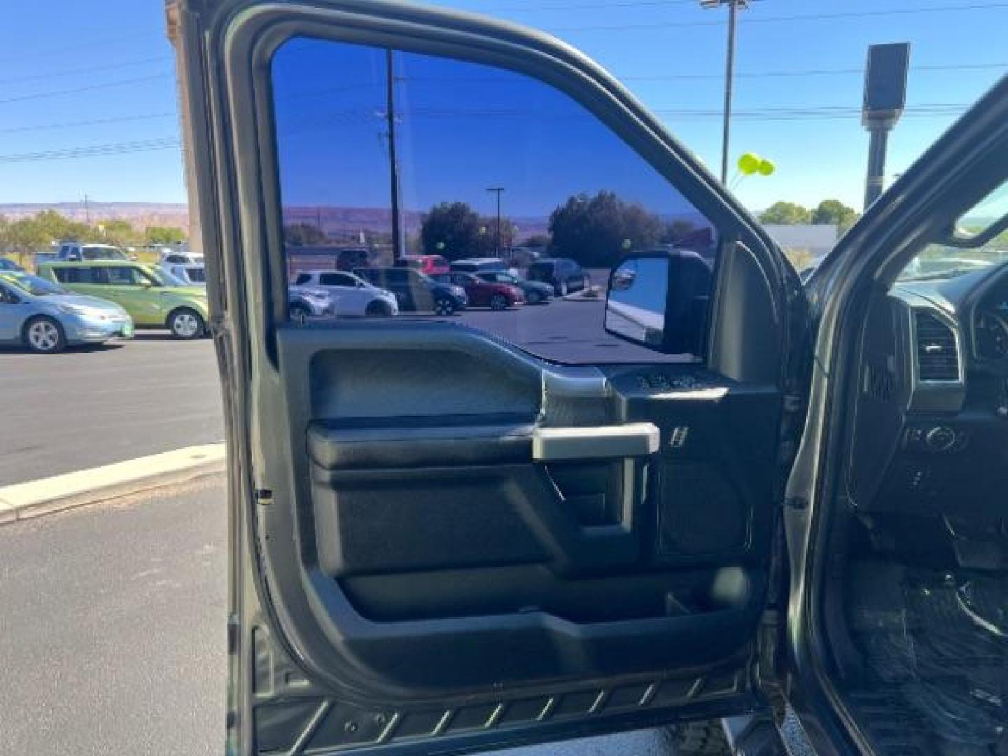 2016 Lithium Gray /Medium Earth Gray Ford F-150 XLT (1FTEW1EG2GF) with an 3.5L V-6 DOHC engine, Automatic transmission, located at 1865 East Red Hills Pkwy, St. George, 84770, (435) 628-0023, 37.120850, -113.543640 - We specialize in helping ALL people get the best financing available. No matter your credit score, good, bad or none we can get you an amazing rate. Had a bankruptcy, divorce, or repossessions? We give you the green light to get your credit back on the road. Low down and affordable payments that fit - Photo#12