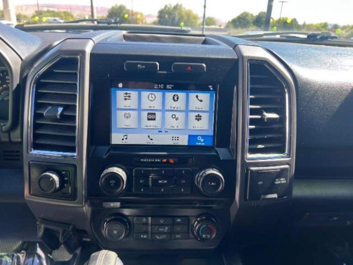 2016 Lithium Gray /Medium Earth Gray Ford F-150 XLT (1FTEW1EG2GF) with an 3.5L V-6 DOHC engine, Automatic transmission, located at 1865 East Red Hills Pkwy, St. George, 84770, (435) 628-0023, 37.120850, -113.543640 - We specialize in helping ALL people get the best financing available. No matter your credit score, good, bad or none we can get you an amazing rate. Had a bankruptcy, divorce, or repossessions? We give you the green light to get your credit back on the road. Low down and affordable payments that fit - Photo#17