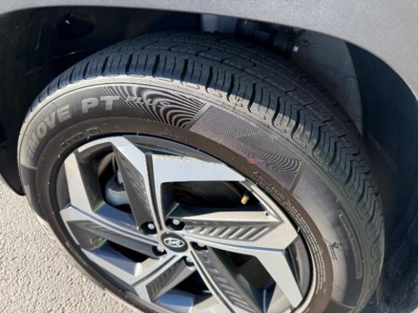 2023 Serenity White Pearl /Black Hyundai Tucson Limited (5NMJECAEXPH) with an Smartstream 2.5L I-4 port/direct injection engine, located at 1865 East Red Hills Pkwy, St. George, 84770, (435) 628-0023, 37.120850, -113.543640 - We specialize in helping ALL people get the best financing available. No matter your credit score, good, bad or none we can get you an amazing rate. Had a bankruptcy, divorce, or repossessions? We give you the green light to get your credit back on the road. Low down and affordable payments that fit - Photo#9