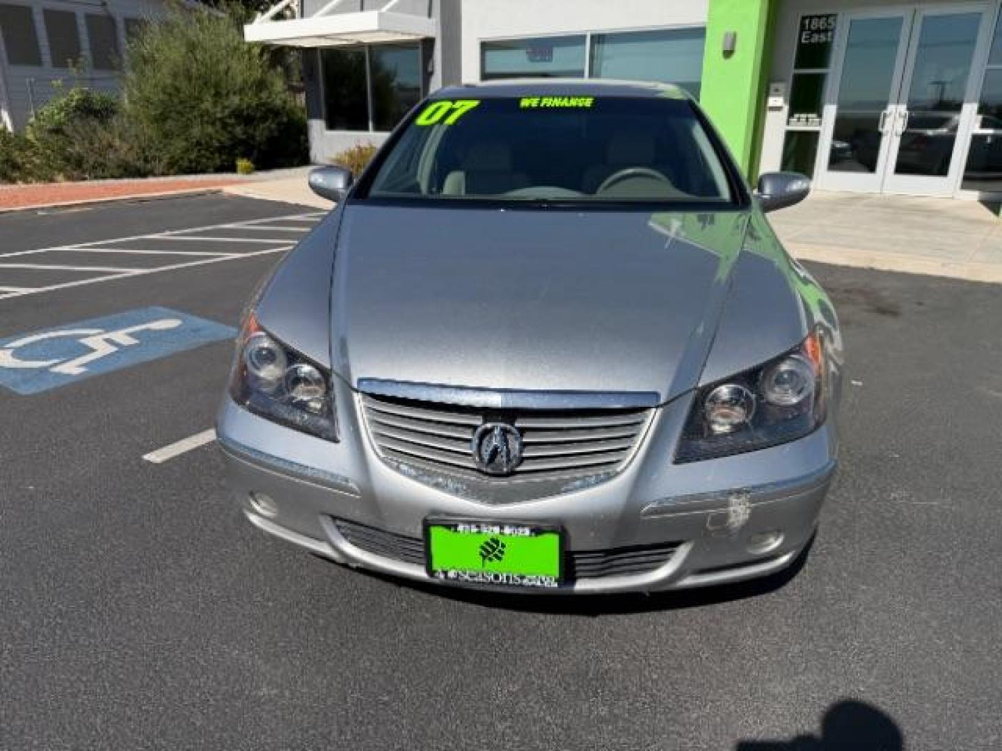 2007 Lakeshore Silver Metallic /Parchment Acura RL 3.5 (JH4KB16647C) with an 3.5L V-6 VTEC variable valve control engine, Automatic transmission, located at 940 North Main Street, Cedar City, UT, 84720, (435) 628-0023, 37.692936, -113.061897 - We specialize in helping ALL people get the best financing available. No matter your credit score, good, bad or none we can get you an amazing rate. Had a bankruptcy, divorce, or repossessions? We give you the green light to get your credit back on the road. Low down and affordable payments that fit - Photo#1