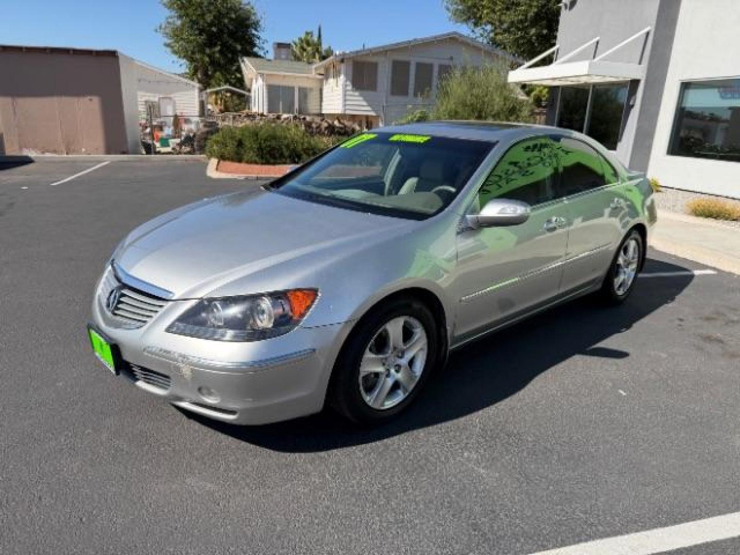 2007 Lakeshore Silver Metallic /Parchment Acura RL 3.5 (JH4KB16647C) with an 3.5L V-6 VTEC variable valve control engine, Automatic transmission, located at 940 North Main Street, Cedar City, UT, 84720, (435) 628-0023, 37.692936, -113.061897 - We specialize in helping ALL people get the best financing available. No matter your credit score, good, bad or none we can get you an amazing rate. Had a bankruptcy, divorce, or repossessions? We give you the green light to get your credit back on the road. Low down and affordable payments that fit - Photo#2
