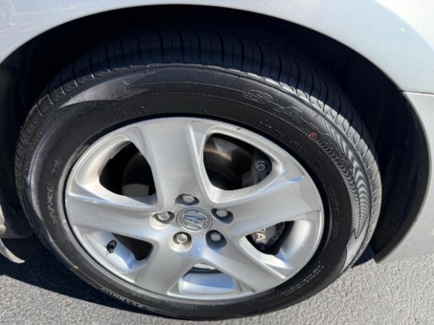 2007 Lakeshore Silver Metallic /Parchment Acura RL 3.5 (JH4KB16647C) with an 3.5L V-6 VTEC variable valve control engine, Automatic transmission, located at 940 North Main Street, Cedar City, UT, 84720, (435) 628-0023, 37.692936, -113.061897 - We specialize in helping ALL people get the best financing available. No matter your credit score, good, bad or none we can get you an amazing rate. Had a bankruptcy, divorce, or repossessions? We give you the green light to get your credit back on the road. Low down and affordable payments that fit - Photo#8
