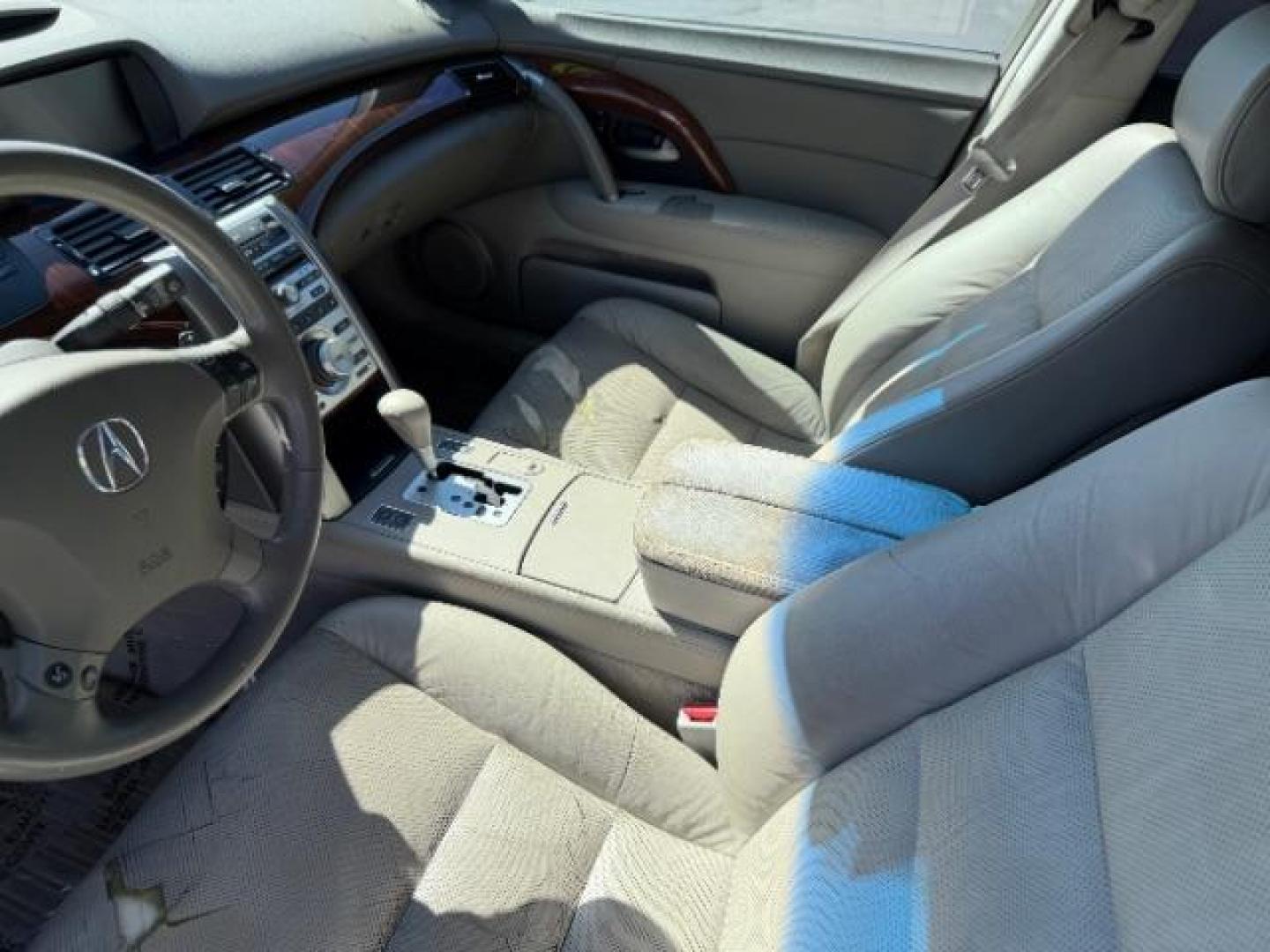 2007 Lakeshore Silver Metallic /Parchment Acura RL 3.5 (JH4KB16647C) with an 3.5L V-6 VTEC variable valve control engine, Automatic transmission, located at 940 North Main Street, Cedar City, UT, 84720, (435) 628-0023, 37.692936, -113.061897 - We specialize in helping ALL people get the best financing available. No matter your credit score, good, bad or none we can get you an amazing rate. Had a bankruptcy, divorce, or repossessions? We give you the green light to get your credit back on the road. Low down and affordable payments that fit - Photo#20