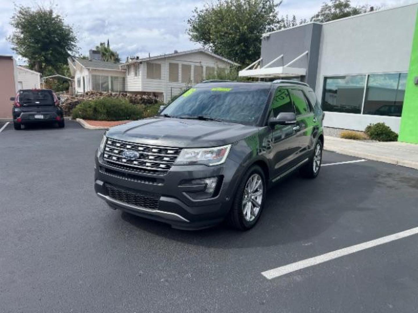 2016 Magnetic Metallic /Ebony Black Ford Explorer Limited (1FM5K7F89GG) with an EcoBoost 2.3L I-4 gasoline direct injection engine, Automatic transmission, located at 1865 East Red Hills Pkwy, St. George, 84770, (435) 628-0023, 37.120850, -113.543640 - Photo#2