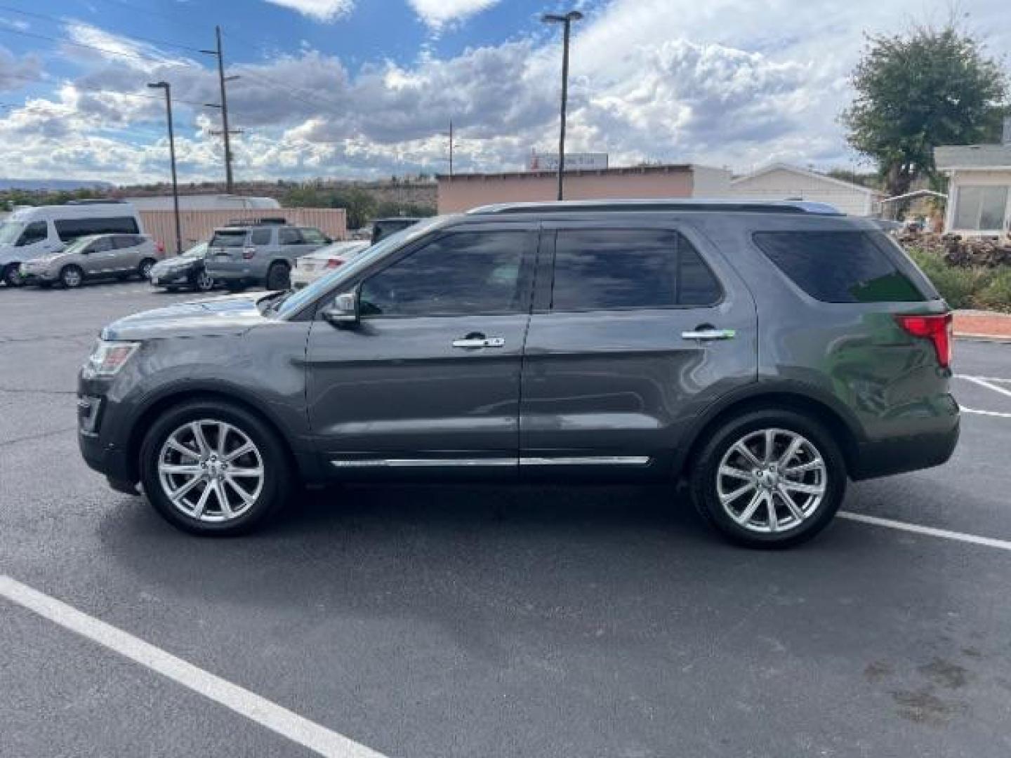 2016 Magnetic Metallic /Ebony Black Ford Explorer Limited (1FM5K7F89GG) with an EcoBoost 2.3L I-4 gasoline direct injection engine, Automatic transmission, located at 1865 East Red Hills Pkwy, St. George, 84770, (435) 628-0023, 37.120850, -113.543640 - Photo#3