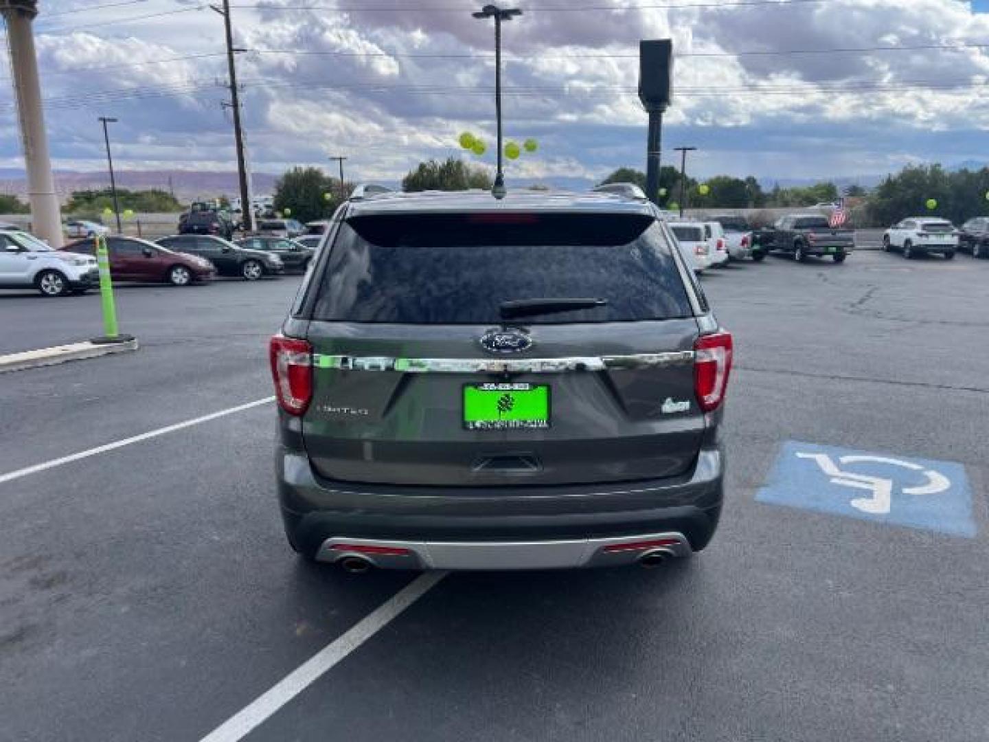 2016 Magnetic Metallic /Ebony Black Ford Explorer Limited (1FM5K7F89GG) with an EcoBoost 2.3L I-4 gasoline direct injection engine, Automatic transmission, located at 1865 East Red Hills Pkwy, St. George, 84770, (435) 628-0023, 37.120850, -113.543640 - Photo#5