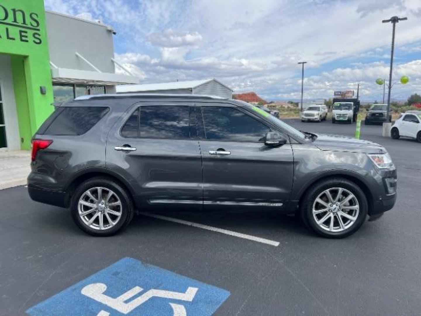 2016 Magnetic Metallic /Ebony Black Ford Explorer Limited (1FM5K7F89GG) with an EcoBoost 2.3L I-4 gasoline direct injection engine, Automatic transmission, located at 1865 East Red Hills Pkwy, St. George, 84770, (435) 628-0023, 37.120850, -113.543640 - Photo#7