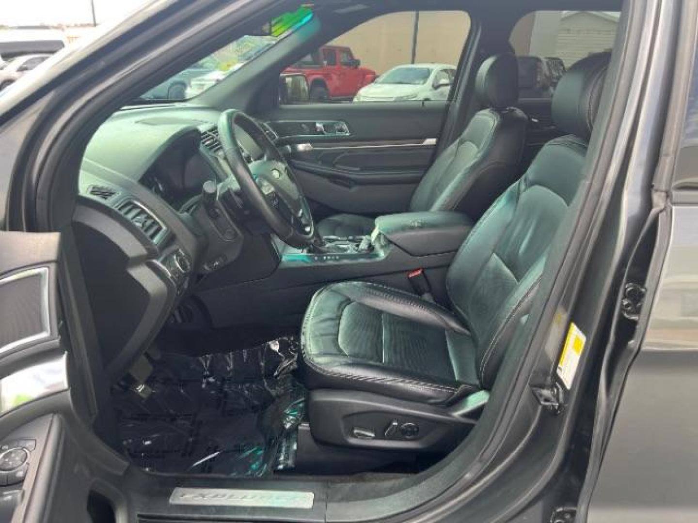 2016 Magnetic Metallic /Ebony Black Ford Explorer Limited (1FM5K7F89GG) with an EcoBoost 2.3L I-4 gasoline direct injection engine, Automatic transmission, located at 1865 East Red Hills Pkwy, St. George, 84770, (435) 628-0023, 37.120850, -113.543640 - Photo#14