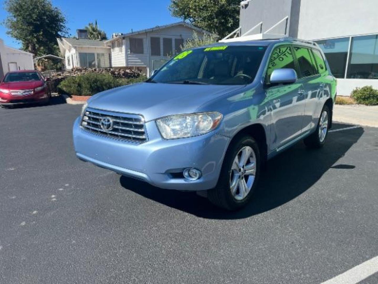2008 Wave Line Pearl /Sand Beige Toyota Highlander Limited (JTEES42A582) with an 3.5L V-6 DOHC engine, Automatic transmission, located at 1865 East Red Hills Pkwy, St. George, 84770, (435) 628-0023, 37.120850, -113.543640 - We specialize in helping ALL people get the best financing available. No matter your credit score, good, bad or none we can get you an amazing rate. Had a bankruptcy, divorce, or repossessions? We give you the green light to get your credit back on the road. Low down and affordable payments that fit - Photo#2