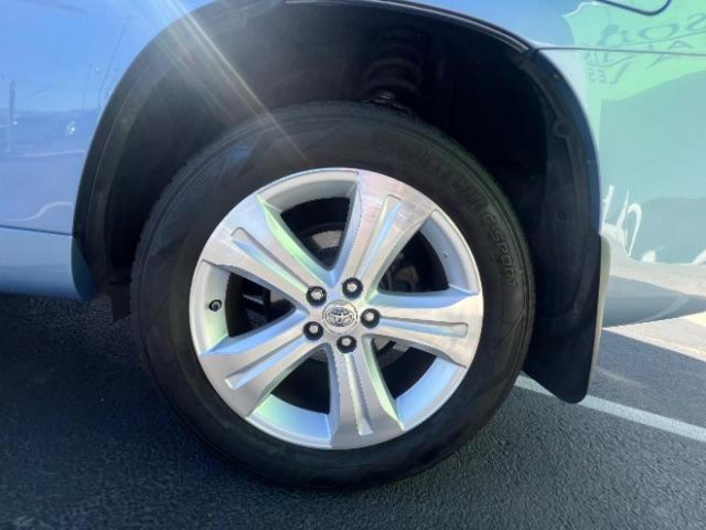 2008 Wave Line Pearl /Sand Beige Toyota Highlander Limited (JTEES42A582) with an 3.5L V-6 DOHC engine, Automatic transmission, located at 1865 East Red Hills Pkwy, St. George, 84770, (435) 628-0023, 37.120850, -113.543640 - We specialize in helping ALL people get the best financing available. No matter your credit score, good, bad or none we can get you an amazing rate. Had a bankruptcy, divorce, or repossessions? We give you the green light to get your credit back on the road. Low down and affordable payments that fit - Photo#8