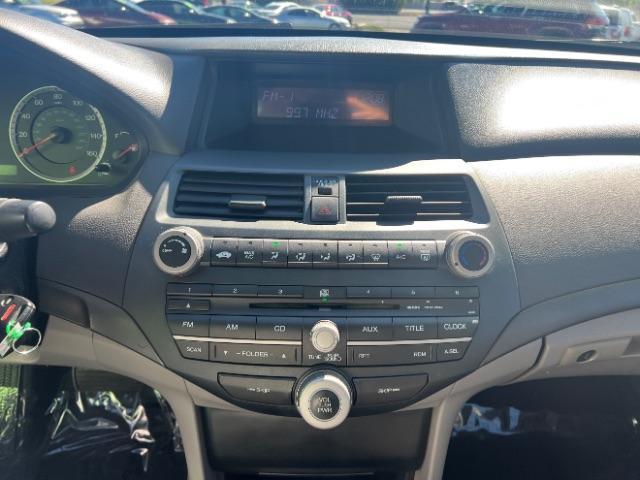 2008 Royal Blue Pearl /Black Honda Accord 2.4 LX-P (1HGCP26438A) with an 2.4L I-4 DOHC engine, AUTOMATIC transmission, located at 1865 East Red Hills Pkwy, St. George, 84770, (435) 628-0023, 37.120850, -113.543640- Photo#17