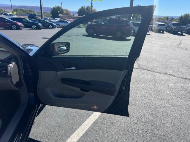 2008 Royal Blue Pearl /Black Honda Accord 2.4 LX-P (1HGCP26438A) with an 2.4L I-4 DOHC engine, AUTOMATIC transmission, located at 1865 East Red Hills Pkwy, St. George, 84770, (435) 628-0023, 37.120850, -113.543640- Photo#28