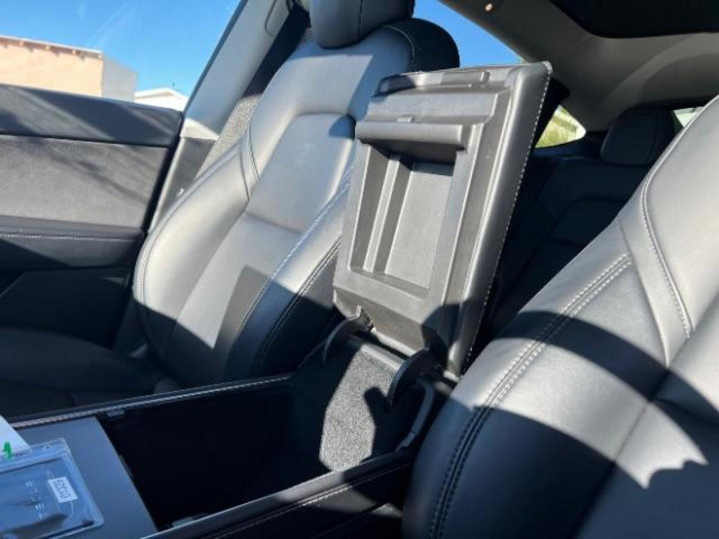 2021 Solid Black /Black Tesla Model Y Long Range Dual Motor All-Wheel Drive (5YJYGAEE5MF) with an ELECTRIC engine, Continuously Variable Transmission transmission, located at 1865 East Red Hills Pkwy, St. George, 84770, (435) 628-0023, 37.120850, -113.543640 - Photo#19