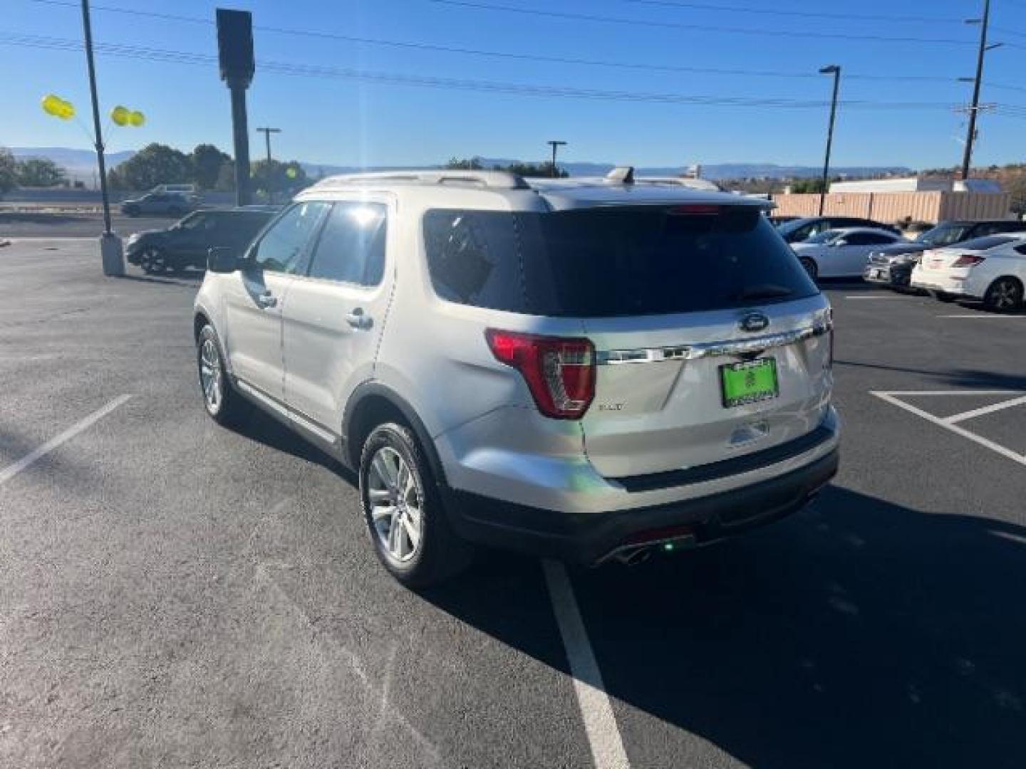 2018 Ingot Silver Metallic /Medium Stone/Medium Light Stone Ford Explorer XLT (1FM5K8D84JG) with an EcoBoost 2.3L I-4 gasoline direct injection engine, Automatic transmission, located at 1865 East Red Hills Pkwy, St. George, 84770, (435) 628-0023, 37.120850, -113.543640 - We specialize in helping ALL people get the best financing available. No matter your credit score, good, bad or none we can get you an amazing rate. Had a bankruptcy, divorce, or repossessions? We give you the green light to get your credit back on the road. Low down and affordable payments that fit - Photo#4