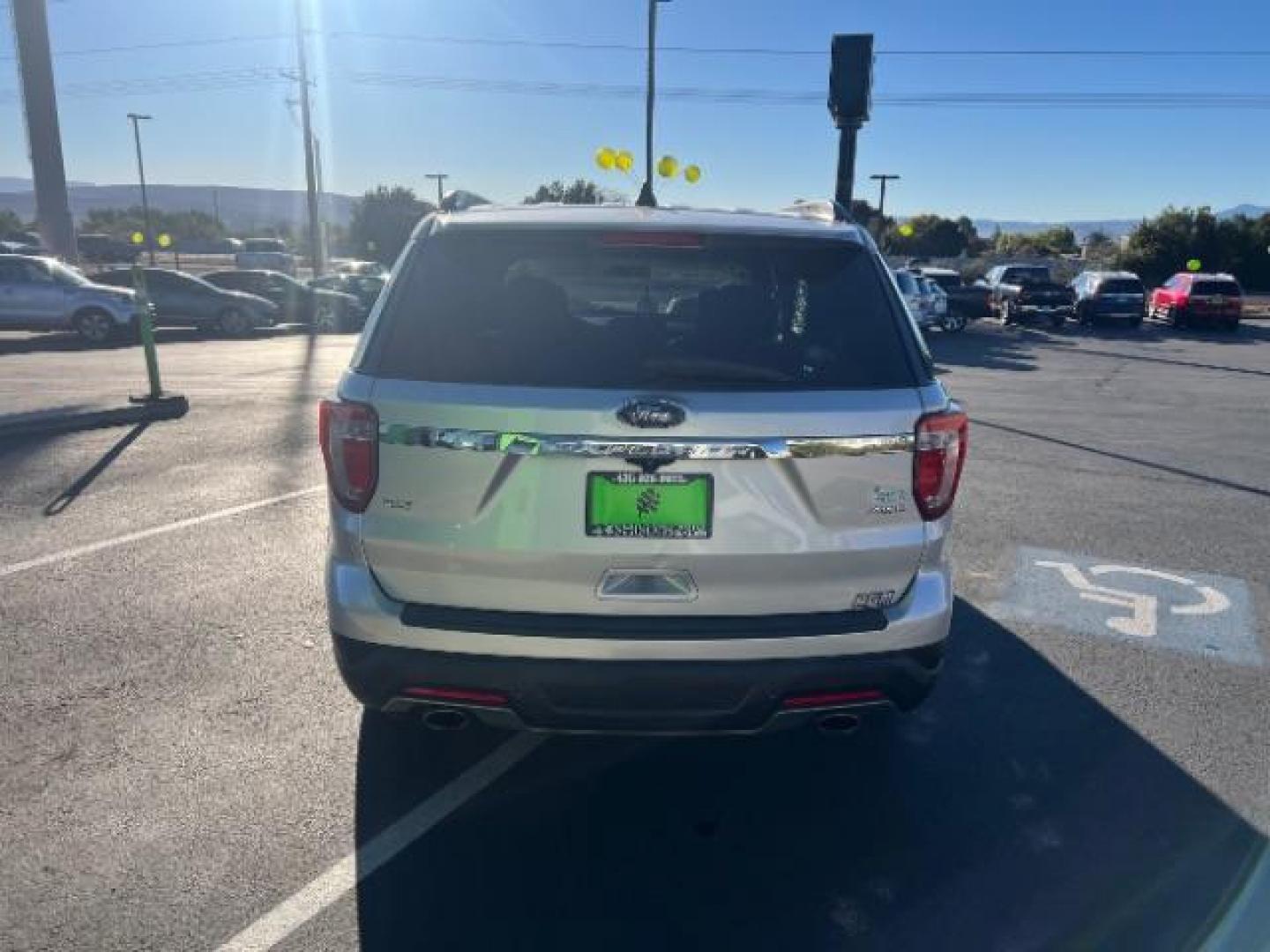 2018 Ingot Silver Metallic /Medium Stone/Medium Light Stone Ford Explorer XLT (1FM5K8D84JG) with an EcoBoost 2.3L I-4 gasoline direct injection engine, Automatic transmission, located at 1865 East Red Hills Pkwy, St. George, 84770, (435) 628-0023, 37.120850, -113.543640 - We specialize in helping ALL people get the best financing available. No matter your credit score, good, bad or none we can get you an amazing rate. Had a bankruptcy, divorce, or repossessions? We give you the green light to get your credit back on the road. Low down and affordable payments that fit - Photo#5