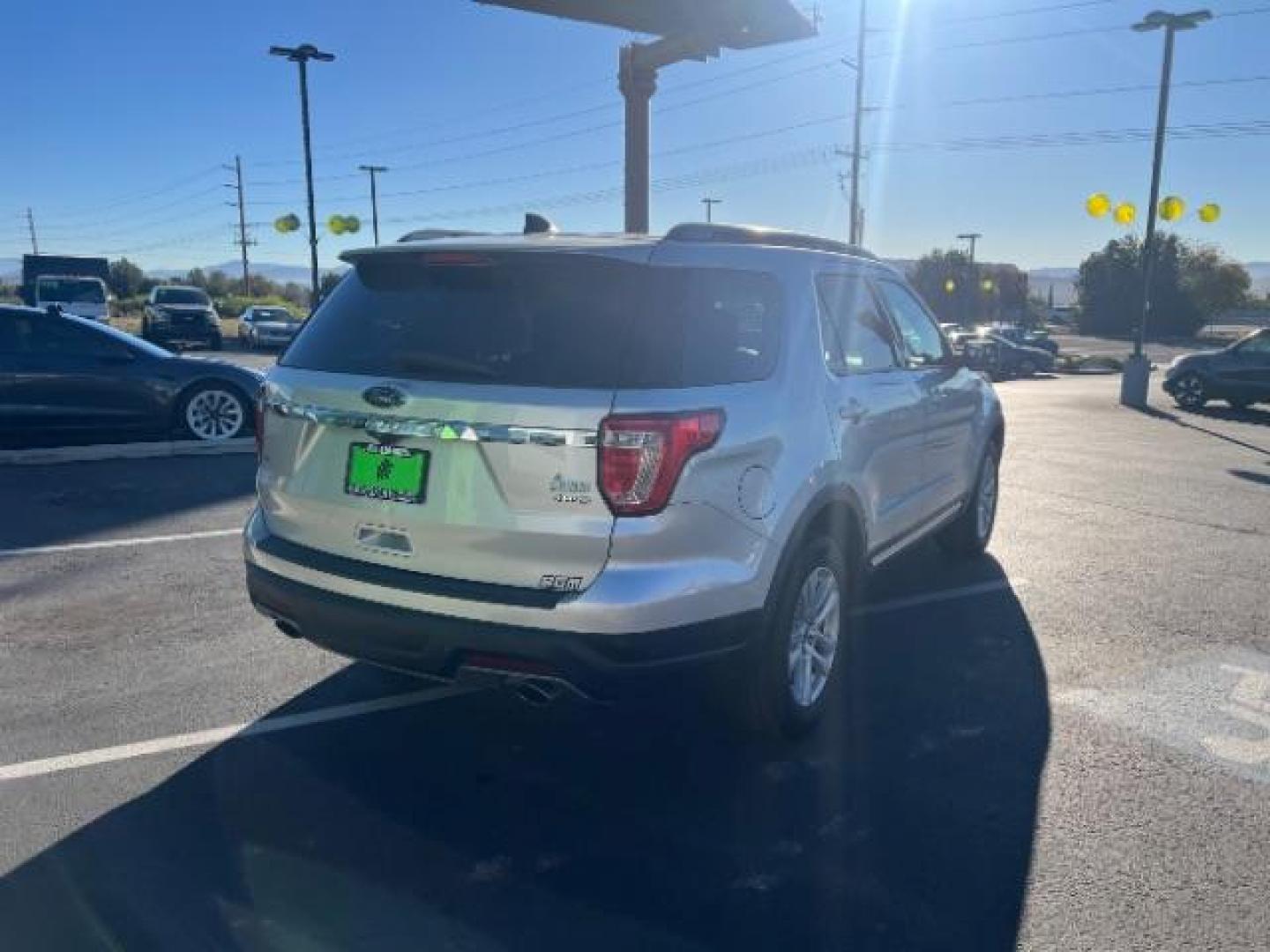 2018 Ingot Silver Metallic /Medium Stone/Medium Light Stone Ford Explorer XLT (1FM5K8D84JG) with an EcoBoost 2.3L I-4 gasoline direct injection engine, Automatic transmission, located at 1865 East Red Hills Pkwy, St. George, 84770, (435) 628-0023, 37.120850, -113.543640 - We specialize in helping ALL people get the best financing available. No matter your credit score, good, bad or none we can get you an amazing rate. Had a bankruptcy, divorce, or repossessions? We give you the green light to get your credit back on the road. Low down and affordable payments that fit - Photo#6