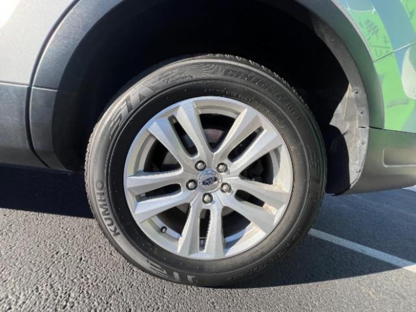 2018 Ingot Silver Metallic /Medium Stone/Medium Light Stone Ford Explorer XLT (1FM5K8D84JG) with an EcoBoost 2.3L I-4 gasoline direct injection engine, Automatic transmission, located at 1865 East Red Hills Pkwy, St. George, 84770, (435) 628-0023, 37.120850, -113.543640 - We specialize in helping ALL people get the best financing available. No matter your credit score, good, bad or none we can get you an amazing rate. Had a bankruptcy, divorce, or repossessions? We give you the green light to get your credit back on the road. Low down and affordable payments that fit - Photo#8