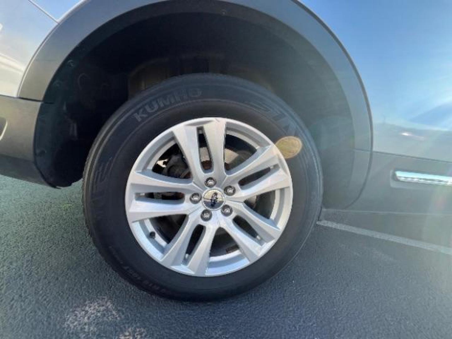 2018 Ingot Silver Metallic /Medium Stone/Medium Light Stone Ford Explorer XLT (1FM5K8D84JG) with an EcoBoost 2.3L I-4 gasoline direct injection engine, Automatic transmission, located at 1865 East Red Hills Pkwy, St. George, 84770, (435) 628-0023, 37.120850, -113.543640 - We specialize in helping ALL people get the best financing available. No matter your credit score, good, bad or none we can get you an amazing rate. Had a bankruptcy, divorce, or repossessions? We give you the green light to get your credit back on the road. Low down and affordable payments that fit - Photo#9