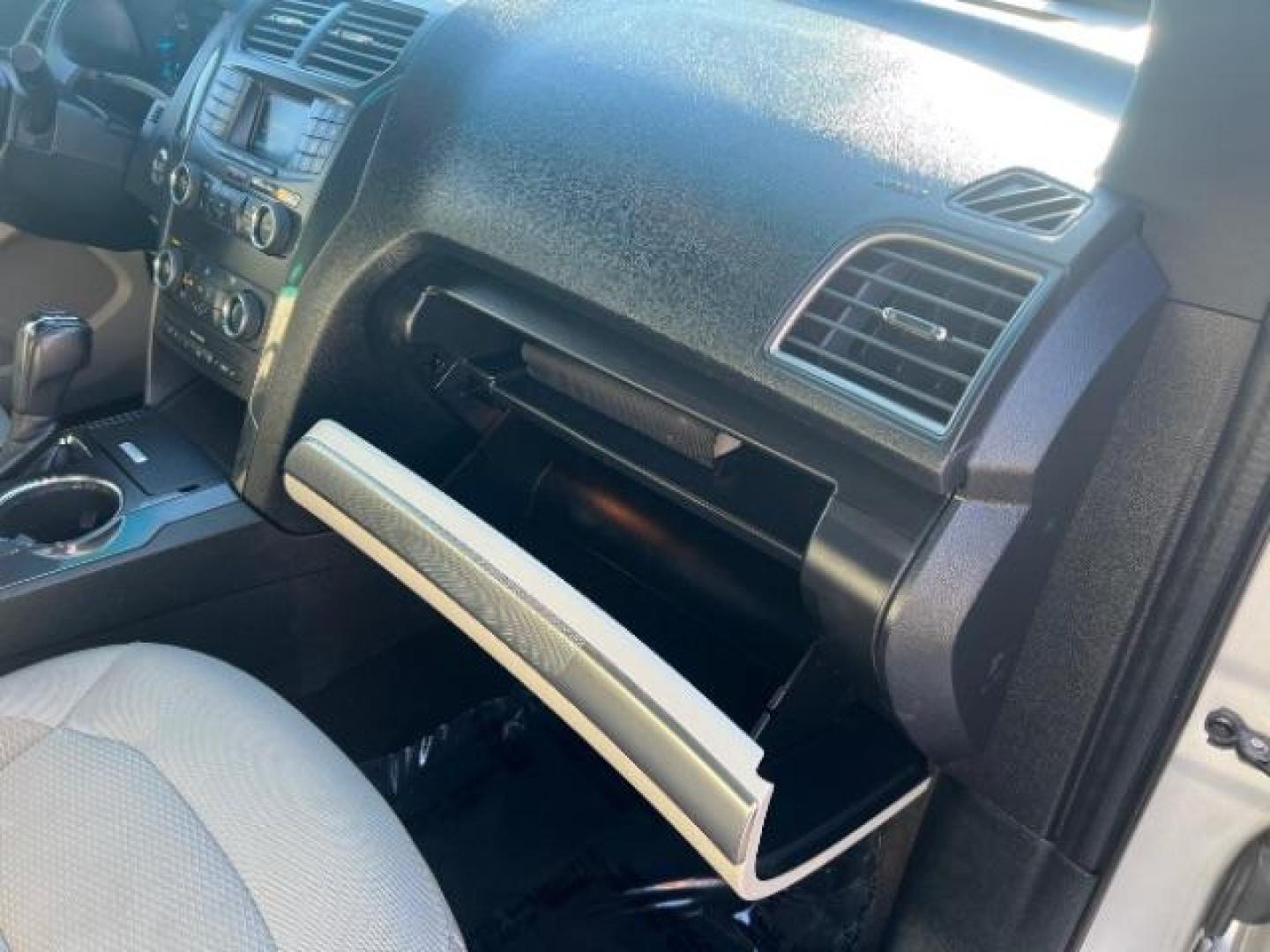 2018 Ingot Silver Metallic /Medium Stone/Medium Light Stone Ford Explorer XLT (1FM5K8D84JG) with an EcoBoost 2.3L I-4 gasoline direct injection engine, Automatic transmission, located at 1865 East Red Hills Pkwy, St. George, 84770, (435) 628-0023, 37.120850, -113.543640 - We specialize in helping ALL people get the best financing available. No matter your credit score, good, bad or none we can get you an amazing rate. Had a bankruptcy, divorce, or repossessions? We give you the green light to get your credit back on the road. Low down and affordable payments that fit - Photo#32