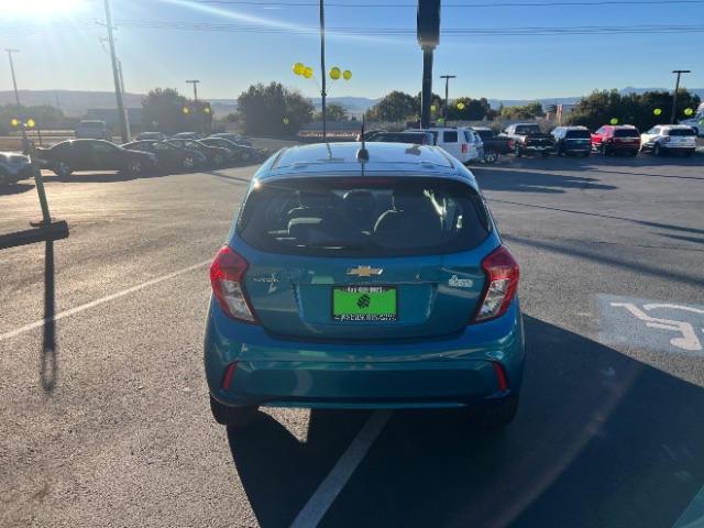2021 Caribbean Blue Metallic /Jet Black Chevrolet Spark FWD LS Automatic (KL8CB6SA4MC) with an 1.4L I-4 DOHC engine, Automatic transmission, located at 940 North Main Street, Cedar City, UT, 84720, (435) 628-0023, 37.692936, -113.061897 - We specialize in helping ALL people get the best financing available. No matter your credit score, good, bad or none we can get you an amazing rate. Had a bankruptcy, divorce, or repossessions? We give you the green light to get your credit back on the road. Low down and affordable payments that fit - Photo#5