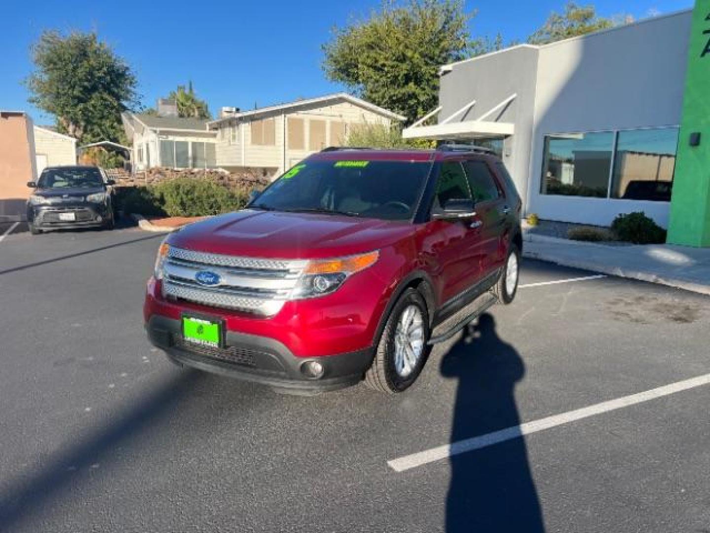 2015 Ruby Red Metallic Tinted Clearcoat /Medium Light Stone Ford Explorer XLT (1FM5K7D81FG) with an EcoBoost 2L I-4 gasoline direct injection engine, Automatic transmission, located at 1865 East Red Hills Pkwy, St. George, 84770, (435) 628-0023, 37.120850, -113.543640 - We specialize in helping ALL people get the best financing available. No matter your credit score, good, bad or none we can get you an amazing rate. Had a bankruptcy, divorce, or repossessions? We give you the green light to get your credit back on the road. Low down and affordable payments that fit - Photo#2