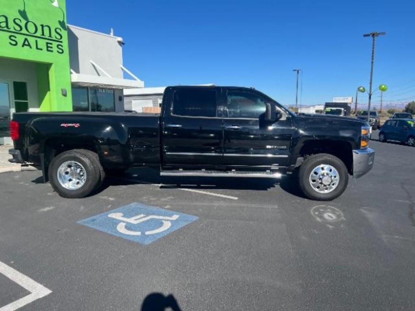 2015 Black /Dark Ash/Jet Black Chevrolet Silverado 3500HD LTZ (1GC4K0E83FF) with an Vortec 6L V-8 variable valve control engine, Automatic transmission, located at 1865 East Red Hills Pkwy, St. George, 84770, (435) 628-0023, 37.120850, -113.543640 - Photo#7