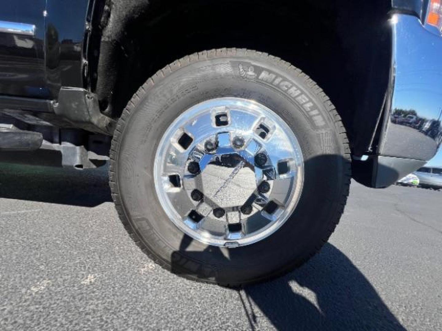 2015 Black /Dark Ash/Jet Black Chevrolet Silverado 3500HD LTZ (1GC4K0E83FF) with an Vortec 6L V-8 variable valve control engine, Automatic transmission, located at 1865 East Red Hills Pkwy, St. George, 84770, (435) 628-0023, 37.120850, -113.543640 - Photo#8