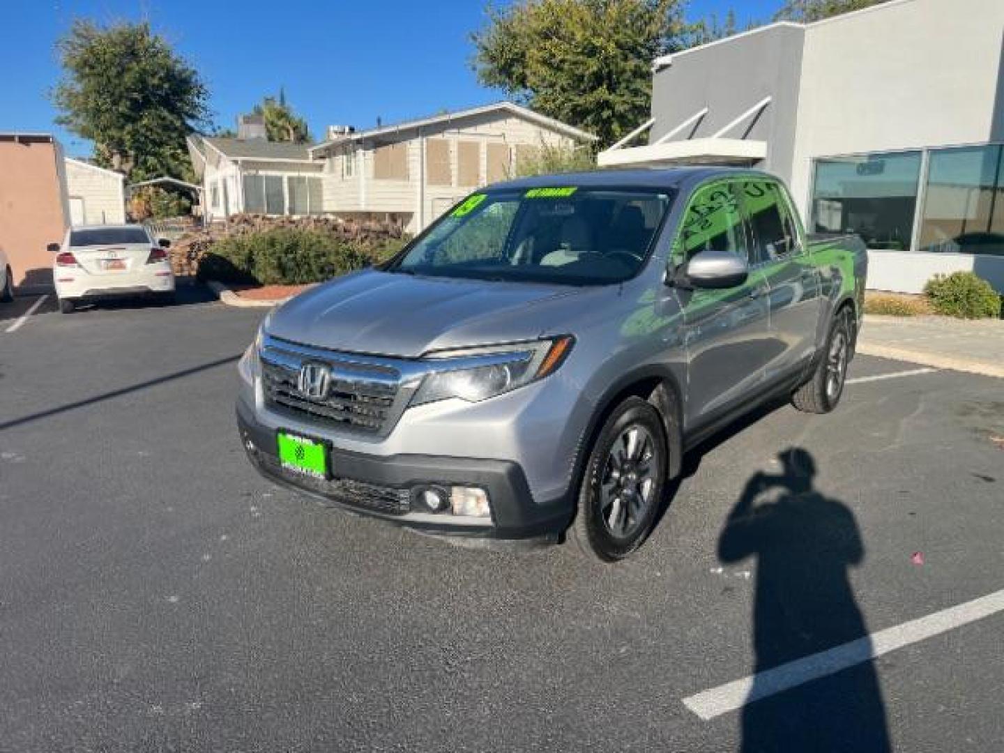 2019 Modern Steel Metallic /Gray Honda Ridgeline RTL (5FPYK3F53KB) with an 3.5L V-6 gasoline direct injection engine, Automatic transmission, located at 1865 East Red Hills Pkwy, St. George, 84770, (435) 628-0023, 37.120850, -113.543640 - We specialize in helping ALL people get the best financing available. No matter your credit score, good, bad or none we can get you an amazing rate. Had a bankruptcy, divorce, or repossessions? We give you the green light to get your credit back on the road. Low down and affordable payments that fit - Photo#2