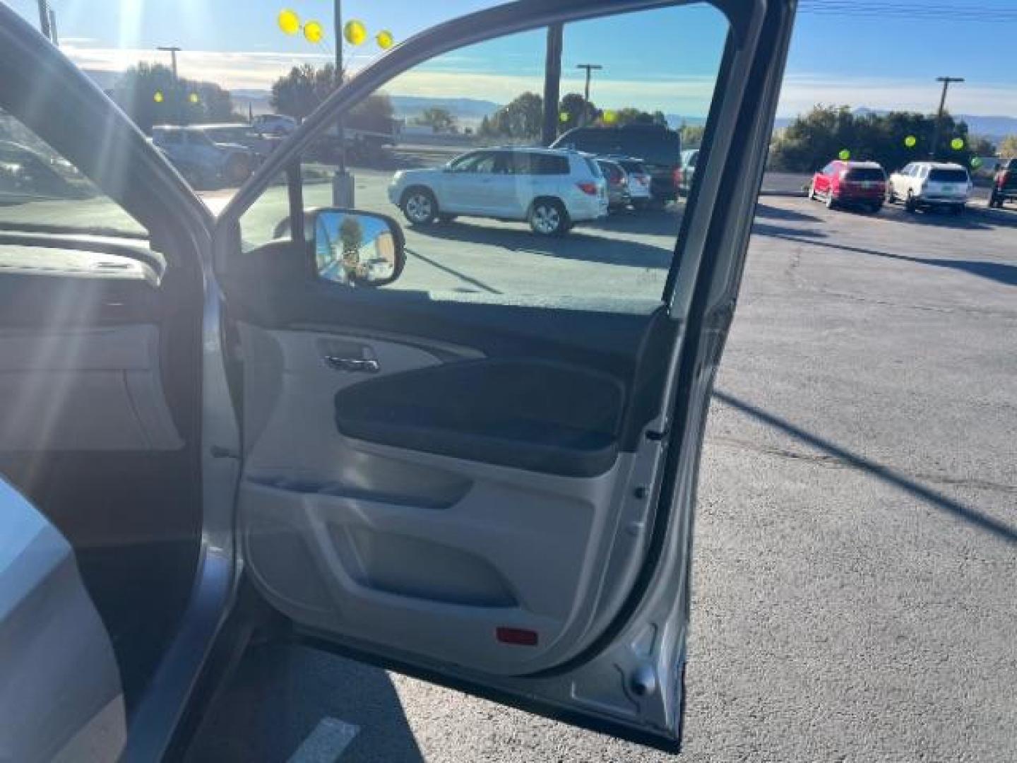 2019 Modern Steel Metallic /Gray Honda Ridgeline RTL (5FPYK3F53KB) with an 3.5L V-6 gasoline direct injection engine, Automatic transmission, located at 1865 East Red Hills Pkwy, St. George, 84770, (435) 628-0023, 37.120850, -113.543640 - We specialize in helping ALL people get the best financing available. No matter your credit score, good, bad or none we can get you an amazing rate. Had a bankruptcy, divorce, or repossessions? We give you the green light to get your credit back on the road. Low down and affordable payments that fit - Photo#26