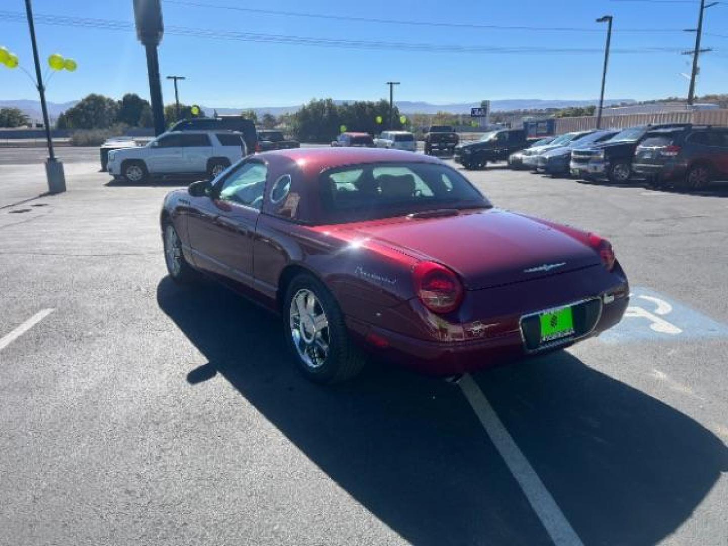2004 Maroon /Beige Ford Thunderbird Deluxe (1FAHP60A74Y) , Automatic transmission, located at 1865 East Red Hills Pkwy, St. George, 84770, (435) 628-0023, 37.120850, -113.543640 - Photo#4