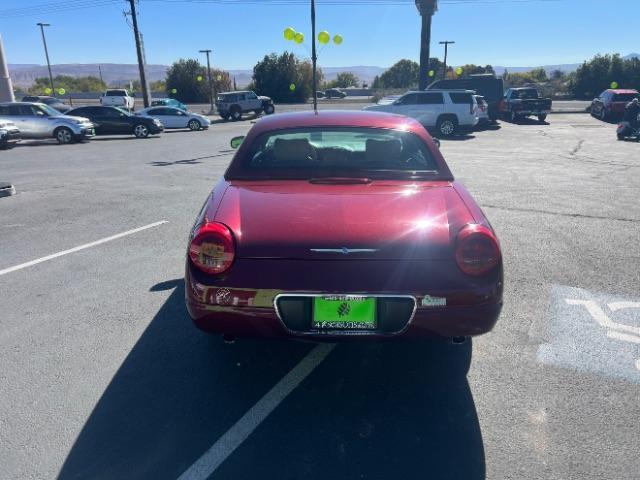 2004 Maroon /Beige Ford Thunderbird Deluxe (1FAHP60A74Y) , Automatic transmission, located at 1865 East Red Hills Pkwy, St. George, 84770, (435) 628-0023, 37.120850, -113.543640 - Photo#5