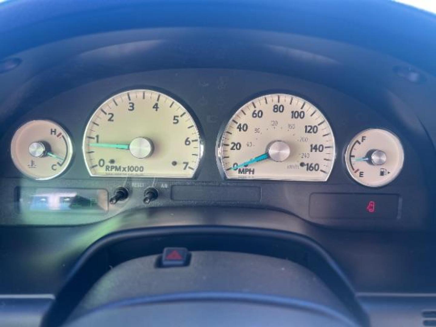 2004 Maroon /Beige Ford Thunderbird Deluxe (1FAHP60A74Y) , Automatic transmission, located at 1865 East Red Hills Pkwy, St. George, 84770, (435) 628-0023, 37.120850, -113.543640 - Photo#16