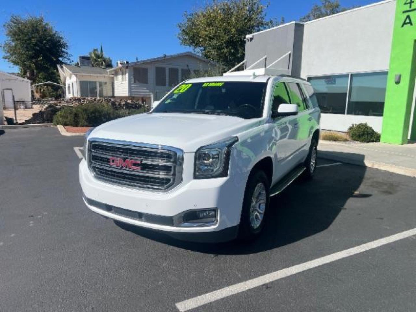 2020 Summit White /Jet Black GMC Yukon 4WD SLT (1GKS2BKC6LR) with an EcoTec3 5.3L V-8 gasoline direct injection engine, Automatic transmission, located at 1865 East Red Hills Pkwy, St. George, 84770, (435) 628-0023, 37.120850, -113.543640 - We specialize in helping ALL people get the best financing available. No matter your credit score, good, bad or none we can get you an amazing rate. Had a bankruptcy, divorce, or repossessions? We give you the green light to get your credit back on the road. Low down and affordable payments that fit - Photo#2