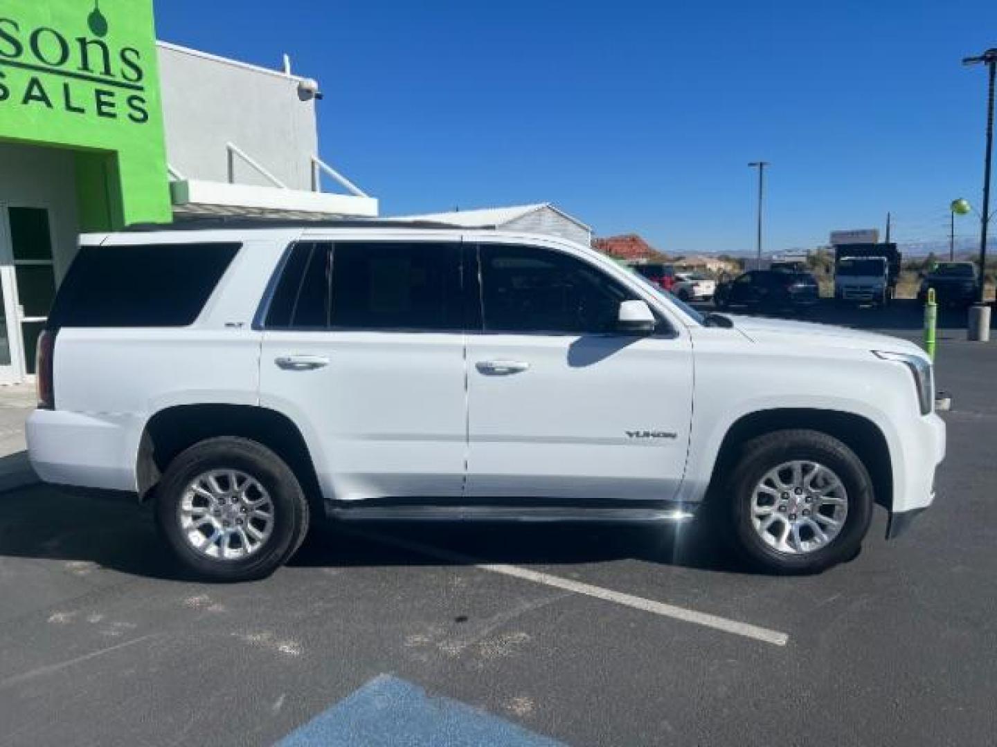 2020 Summit White /Jet Black GMC Yukon 4WD SLT (1GKS2BKC6LR) with an EcoTec3 5.3L V-8 gasoline direct injection engine, Automatic transmission, located at 1865 East Red Hills Pkwy, St. George, 84770, (435) 628-0023, 37.120850, -113.543640 - We specialize in helping ALL people get the best financing available. No matter your credit score, good, bad or none we can get you an amazing rate. Had a bankruptcy, divorce, or repossessions? We give you the green light to get your credit back on the road. Low down and affordable payments that fit - Photo#7