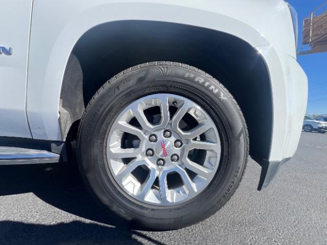 2020 Summit White /Jet Black GMC Yukon 4WD SLT (1GKS2BKC6LR) with an EcoTec3 5.3L V-8 gasoline direct injection engine, Automatic transmission, located at 1865 East Red Hills Pkwy, St. George, 84770, (435) 628-0023, 37.120850, -113.543640 - Photo#10