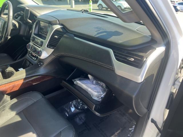 2020 Summit White /Jet Black GMC Yukon 4WD SLT (1GKS2BKC6LR) with an EcoTec3 5.3L V-8 gasoline direct injection engine, Automatic transmission, located at 1865 East Red Hills Pkwy, St. George, 84770, (435) 628-0023, 37.120850, -113.543640 - Photo#31