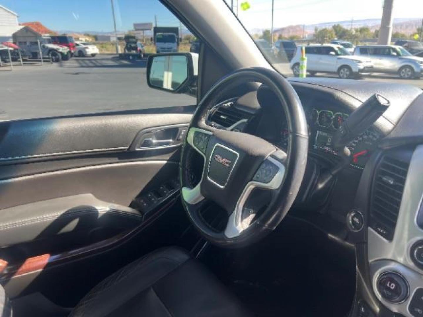 2020 Summit White /Jet Black GMC Yukon 4WD SLT (1GKS2BKC6LR) with an EcoTec3 5.3L V-8 gasoline direct injection engine, Automatic transmission, located at 1865 East Red Hills Pkwy, St. George, 84770, (435) 628-0023, 37.120850, -113.543640 - We specialize in helping ALL people get the best financing available. No matter your credit score, good, bad or none we can get you an amazing rate. Had a bankruptcy, divorce, or repossessions? We give you the green light to get your credit back on the road. Low down and affordable payments that fit - Photo#32