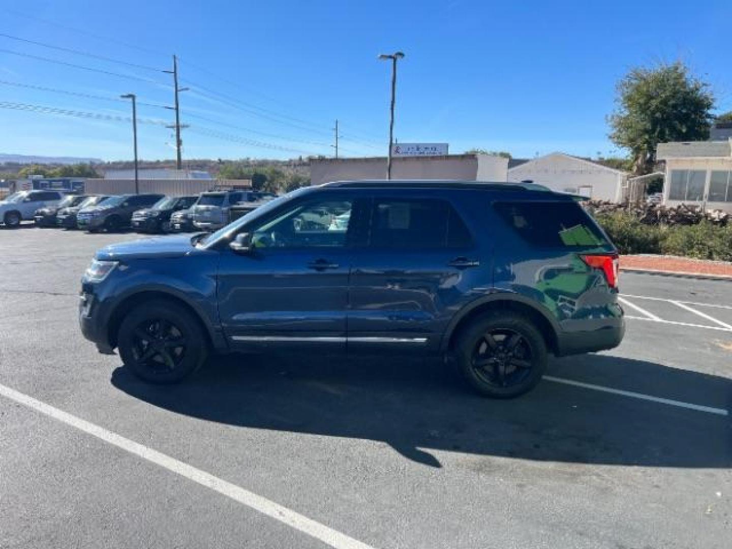 2017 Blue Jeans Metallic /Ebony Black Ford Explorer XLT (1FM5K8D8XHG) with an EcoBoost 2.3L I-4 gasoline direct injection engine, Automatic transmission, located at 1865 East Red Hills Pkwy, St. George, 84770, (435) 628-0023, 37.120850, -113.543640 - We specialize in helping ALL people get the best financing available. No matter your credit score, good, bad or none we can get you an amazing rate. Had a bankruptcy, divorce, or repossessions? We give you the green light to get your credit back on the road. Low down and affordable payments that fit - Photo#3