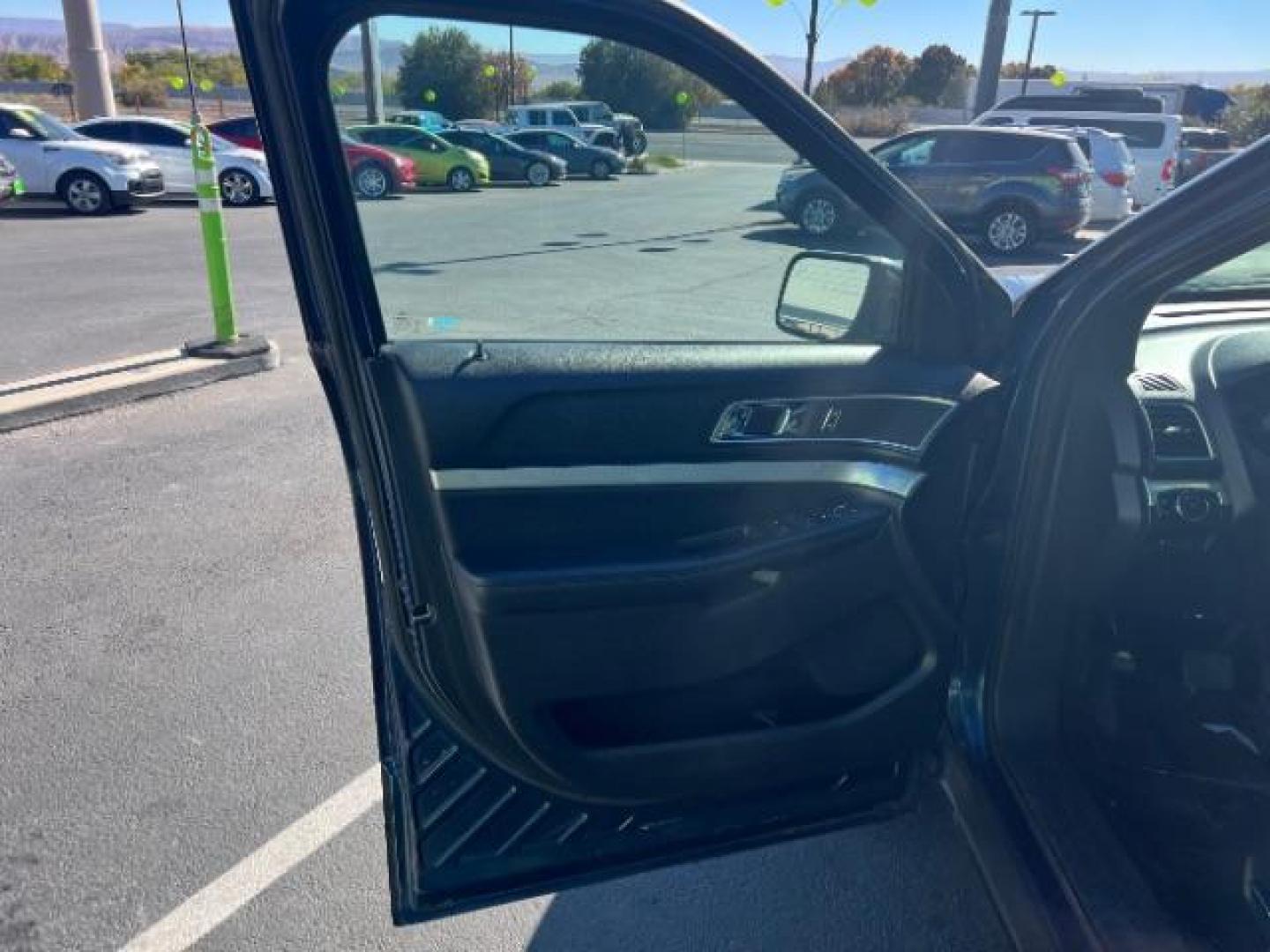 2017 Blue Jeans Metallic /Ebony Black Ford Explorer XLT (1FM5K8D8XHG) with an EcoBoost 2.3L I-4 gasoline direct injection engine, Automatic transmission, located at 1865 East Red Hills Pkwy, St. George, 84770, (435) 628-0023, 37.120850, -113.543640 - We specialize in helping ALL people get the best financing available. No matter your credit score, good, bad or none we can get you an amazing rate. Had a bankruptcy, divorce, or repossessions? We give you the green light to get your credit back on the road. Low down and affordable payments that fit - Photo#12