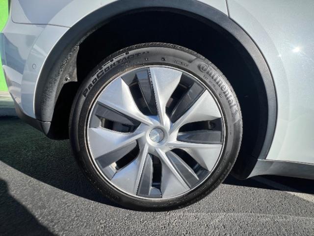 2022 Pearl White Multi-Coat /Black Tesla Model Y Long Range Dual Motor All-Wheel Drive (7SAYGAEEXNF) with an ELECTRIC engine, Automatic transmission, located at 1865 East Red Hills Pkwy, St. George, 84770, (435) 628-0023, 37.120850, -113.543640 - Excellent Tesla Model Y Long Range All Wheel Drive with 3rd row! 7 Seats! Battery is 90% healthy. Gets 290 on full charge. Still has remaining 120k mile Tesla warranty on battery and motor. We have aftermarkt battery warranties available. Southern Utah's Tesla Experts 4 Seasons Auto DL 7932 - Photo#10