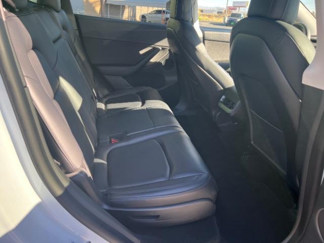 2022 Pearl White Multi-Coat /Black Tesla Model Y Long Range Dual Motor All-Wheel Drive (7SAYGAEEXNF) with an ELECTRIC engine, Automatic transmission, located at 1865 East Red Hills Pkwy, St. George, 84770, (435) 628-0023, 37.120850, -113.543640 - Excellent Tesla Model Y Long Range All Wheel Drive with 3rd row! 7 Seats! Battery is 90% healthy. Gets 290 on full charge. Still has remaining 120k mile Tesla warranty on battery and motor. We have aftermarkt battery warranties available. Southern Utah's Tesla Experts 4 Seasons Auto DL 7932 - Photo#26