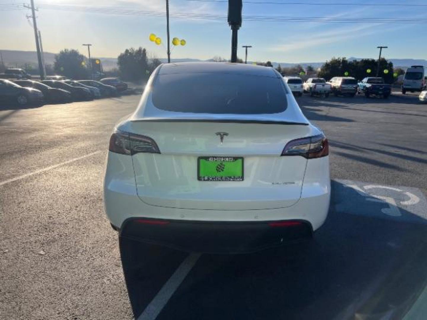 2022 Pearl White Multi-Coat /Black Tesla Model Y Long Range Dual Motor All-Wheel Drive (7SAYGAEEXNF) with an ELECTRIC engine, Automatic transmission, located at 1865 East Red Hills Pkwy, St. George, 84770, (435) 628-0023, 37.120850, -113.543640 - Photo#7