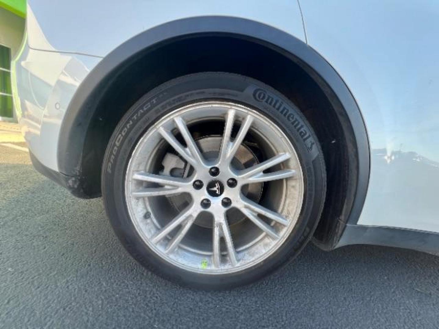 2022 Pearl White Multi-Coat /Black Tesla Model Y Long Range Dual Motor All-Wheel Drive (7SAYGAEEXNF) with an ELECTRIC engine, Automatic transmission, located at 1865 East Red Hills Pkwy, St. George, 84770, (435) 628-0023, 37.120850, -113.543640 - Photo#13