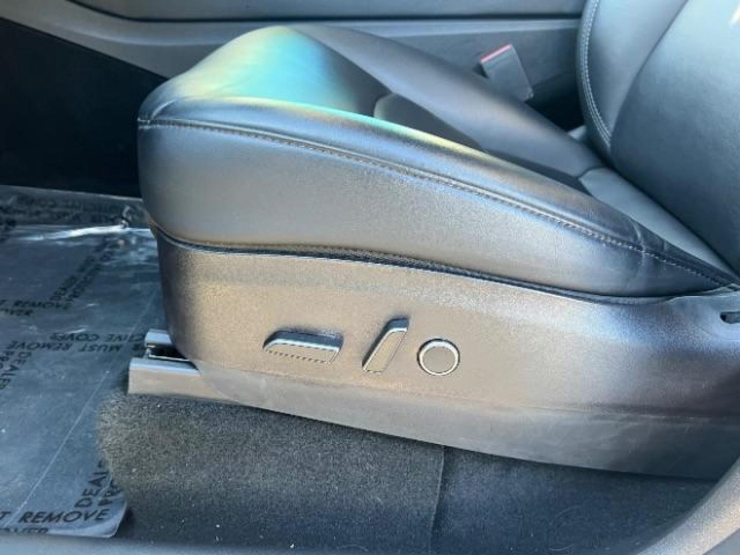 2022 Pearl White Multi-Coat /Black Tesla Model Y Long Range Dual Motor All-Wheel Drive (7SAYGAEEXNF) with an ELECTRIC engine, Automatic transmission, located at 1865 East Red Hills Pkwy, St. George, 84770, (435) 628-0023, 37.120850, -113.543640 - Photo#15