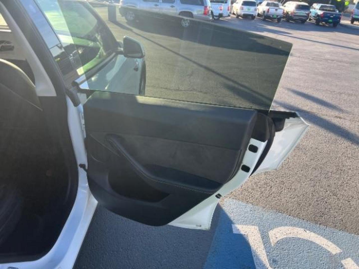 2022 Pearl White Multi-Coat /Black Tesla Model Y Long Range Dual Motor All-Wheel Drive (7SAYGAEEXNF) with an ELECTRIC engine, Automatic transmission, located at 1865 East Red Hills Pkwy, St. George, 84770, (435) 628-0023, 37.120850, -113.543640 - Photo#25