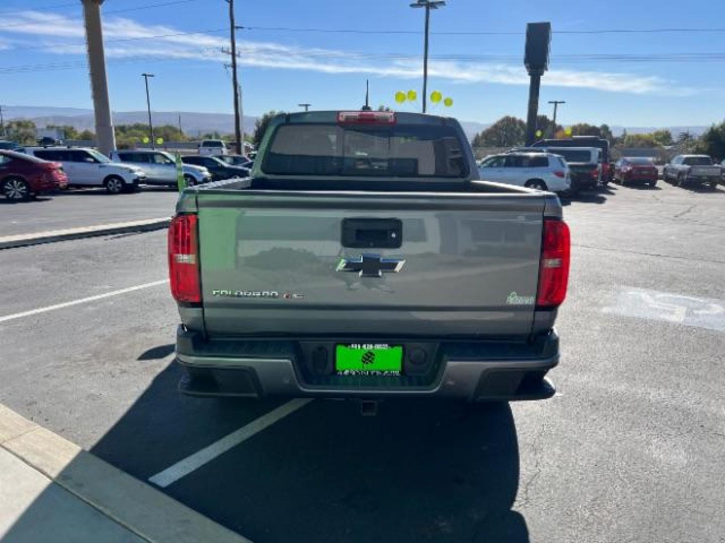 2020 Shadow Gray Metallic /Jet Black Chevrolet Colorado 2WD Crew Cab Short Box Z71 (1GCGSDEN3L1) with an 3.6L V-6 gasoline direct injection engine, Automatic transmission, located at 1865 East Red Hills Pkwy, St. George, 84770, (435) 628-0023, 37.120850, -113.543640 - We specialize in helping ALL people get the best financing available. No matter your credit score, good, bad or none we can get you an amazing rate. Had a bankruptcy, divorce, or repossessions? We give you the green light to get your credit back on the road. Low down and affordable payments that fit - Photo#5
